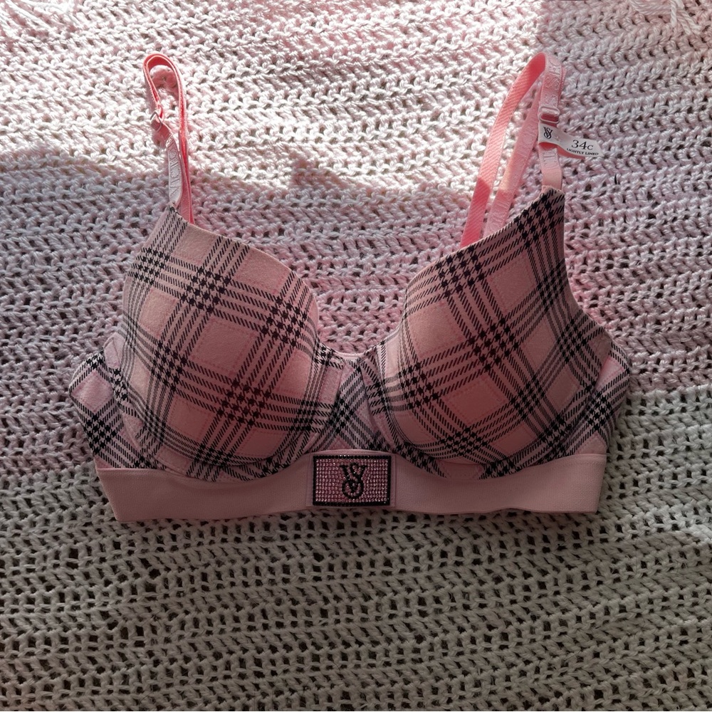 Victoria’s Secret Shine Patch Demi Bra – 34C